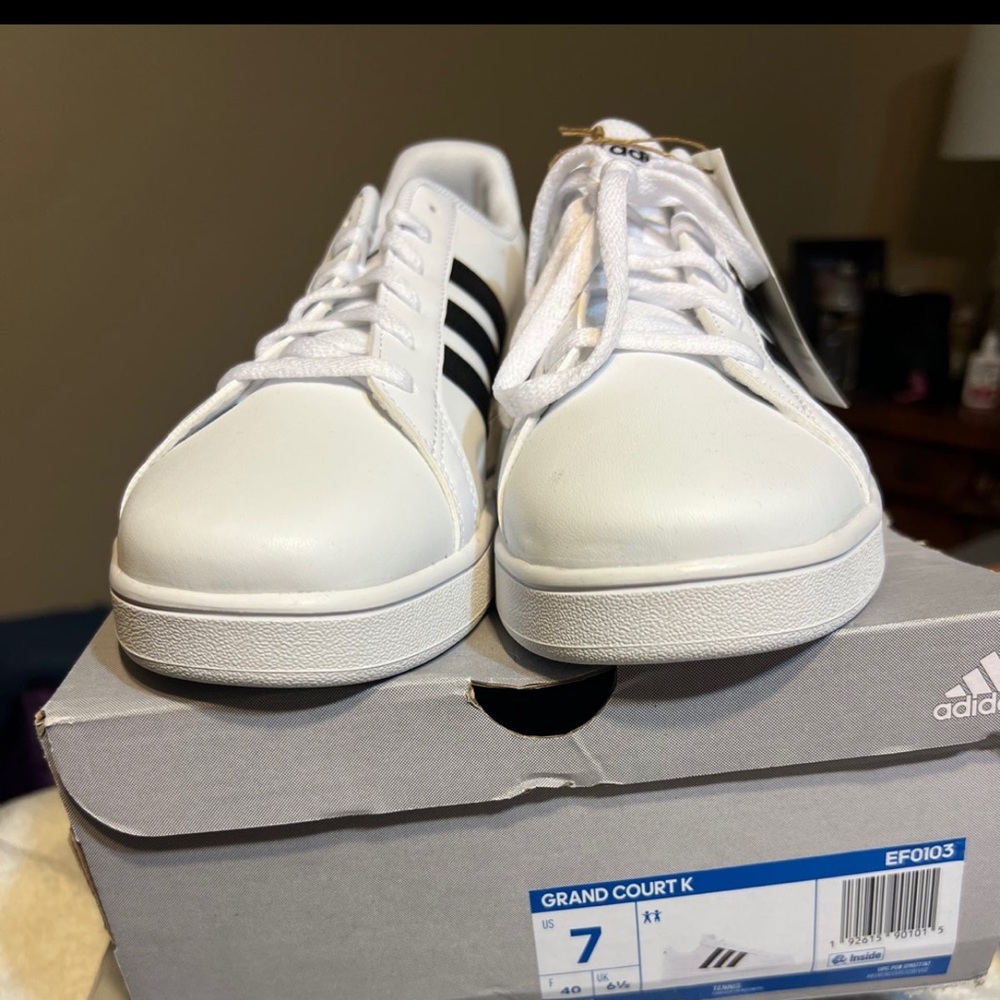 Adidas big kids size 7